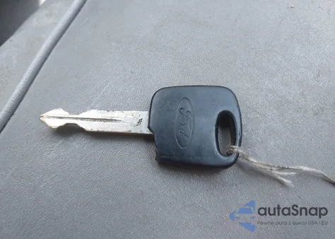 2000 Ford Crown Victoria Lx из США, поврежденный, VIN 2FAFP74W4YX116561